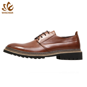 2023 <span class=keywords><strong>cómodos</strong></span> <span class=keywords><strong>zapatos</strong></span> <span class=keywords><strong>de</strong></span> <span class=keywords><strong>vestir</strong></span> <span class=keywords><strong>de</strong></span> cuero <span class=keywords><strong>de</strong></span> vaca para hombres Plantilla <span class=keywords><strong>de</strong></span> fiesta informal <span class=keywords><strong>de</strong></span> negocios antideslizante suministrada por China - Product Image 3