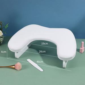 Coussin de repos pour les mains en forme de papillon, très vendu, petite taille, en cuir PU, pour les salons de beauté des ongles - Product Image 1