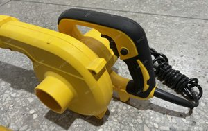 Soplador de Hojas Eléctrico Portátil de Alta Presión, Mini Soplador de Aire Eléctrico de Velocidad Variable para Jardín, Aspiradora Inflable - Product Image 3