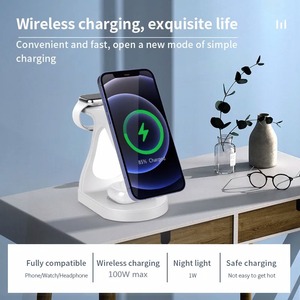 Support de <span class=keywords><strong>chargeur</strong></span> sans fil magnétique 4 en 1 avec lampe LED 15W <span class=keywords><strong>Induction</strong></span> Station d'accueil <span class=keywords><strong>chargeur</strong></span> rapide universelle pour <span class=keywords><strong>iPhone</strong></span> IWatch <span class=keywords><strong>AirPods</strong></span> - Product Image 6