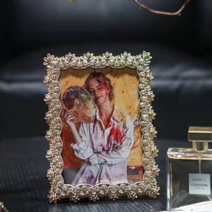 Tùy Chỉnh Khung Ảnh Ánh Sáng Sang Trọng Vàng Thanh Lịch Kim Cương Khung Ảnh Cao Cấp Pha Lê Khung Ảnh Đơn Giản Món Quà Cưới - Product Image 1