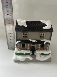 Stock de fábrica, luz LED, casa de pueblo navideño, nuevo diseño, decoración del hogar, patrón, recuerdo pintado - Product Image 2
