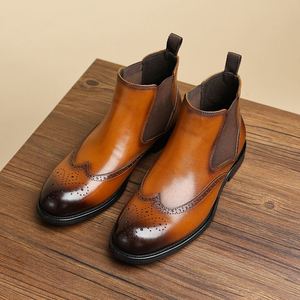 Bottes courtes en cuir véritable pour homme de luxe et de haute qualité, à lacets polis, idéales pour les occasions formelles professionnelles - Product Image 3