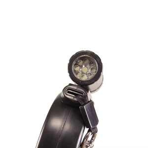 حبل جر للكلاب قابل للسحب تلقائيًا مع إضاءة LED - حبل جر عاكس من البولي يوريثان مع كيس نفايات لتدريب الحيوانات الأليفة والمشي - Product Image 5
