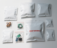 Sac d'emballage en plastique refermable transparent à l'avant et blanc à l'arrière, résistant à l'humidité, avec trous de suspension, impression en gravure, personnalisable