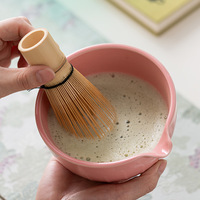 Astief – Kit de préparation de matcha cérémoniel 6 pièces : fouet, cuillère, support, ensemble d'outils classiques en bambou rose (Chasen)