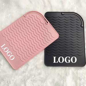 Tapis en silicone moderne et portable avec logo personnalisé pour fer à boucler, outils chauffants pour cheveux, fers plats, tapis isolants thermiques pliables - Product Image 1