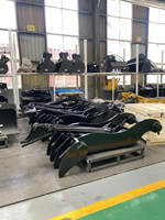 Pouce hydraulique progressif pour godet d'excavatrice, s'adaptant parfaitement aux grilles de godet et aux lames de coupe