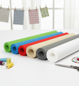 Tela No Tejida de Polipropileno Ecológica Avanzada Diseñada para Revestimiento de Techos con Durabilidad, Transpirabilidad y Rendimiento - Product Image 1