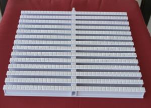 Vente en gros de caillebotis de piscine en ABS caillebotis d'angle à débordement pour gril de piscine en PVC <span class=keywords><strong>bois</strong></span> aluminium - Product Image 3