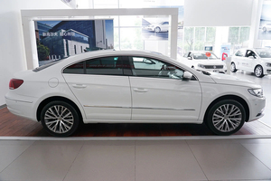 <span class=keywords><strong>Voiture</strong></span> d'occasion 2018 FAW pour <span class=keywords><strong>Volkswagen</strong></span> CC 1.8TSI Édition Luxe Premium, berline coupé de taille moyenne, 4 portes, 5 places - Product Image 5