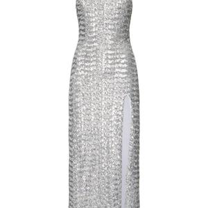 ชุดราตรีผู้หญิงทรงเข้ารูปประดับเลื่อมหรูหรา ดีไซน์เซ็กซี่  ผ่าข้าง  ยาว  ตกแต่งด้วยลูกปัด  สีเงิน - Product Image 4