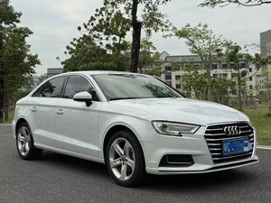 Audi A3 <span class=keywords><strong>2010</strong></span> Usado en Buen Estado con Caja de Cambios Automática, Motor Turbo, Volante a la Izquierda, Cámara Trasera, Asientos de Tela, Neumáticos R17 - Product Image 3