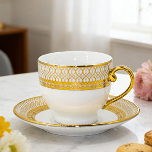 <span class=keywords><strong>Vajilla</strong></span> de Porcelana Decorada en Oro Elegante al por Mayor, 102 Piezas, <span class=keywords><strong>Vajilla</strong></span> de Cerámica de Lujo con Galvanoplastia para Exportación al Mercado Indio - Product Image 4