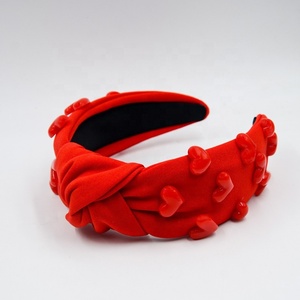 Diadema con Nudo de Borde Ancho en Forma de Corazón Rojo para el Día de San Valentín, Accesorio para el Cabello de Tela de Color Sólido para Festivales Dulces - Product Image 5