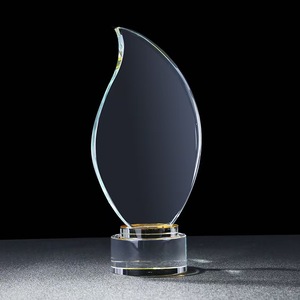 Premio de Cristal K9 Transparente Grabado Personalizado - Regalo de Honor Premium para Formación de Equipos, Excelencia en Ventas y Celebraciones de Aniversario - Product Image 1