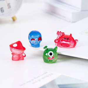 Nouvelle figurine mignonne de petit monstre d'Halloween KI Yuewu, accessoires décoratifs DIY, bibelot de bureau ou de voiture - Product Image 3