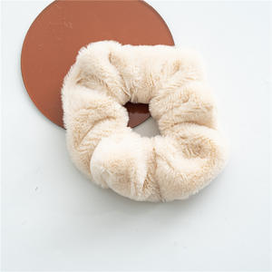 Clarmer Mode Winter Haaraccessoires Plain Kleur Meisjes Harige Elastische Haarband Haar Banden Zachte <span class=keywords><strong>Faux</strong></span> Fur Scrunchies Voor Vrouwen - Product Image 5