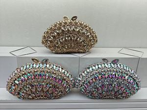 Bolso de mano de lujo Amiqi MRY166 con diamantes, bolso de fiesta con pedrería y cierre de cremallera, estilo elegante <span class=keywords><strong>para</strong></span> <span class=keywords><strong>dama</strong></span>. - Product Image 2