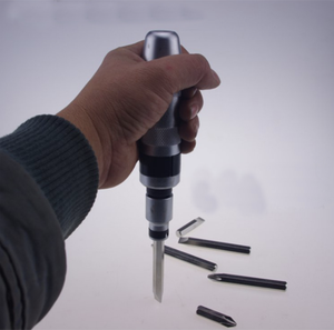 Jeu de tournevis à chocs hexagonaux à pointe magnétique en acier au chrome-molybdène robuste de qualité industrielle avec finition zinguée et manche en plastique pour l'automobile - Product Image 2