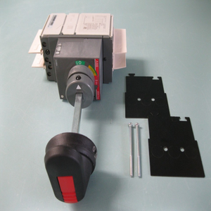 新品 PLC SACE Tmax XT1H 125 3極断路器ハンドル F19 産業オートメーション製品 * 在庫あり - Product Image 1