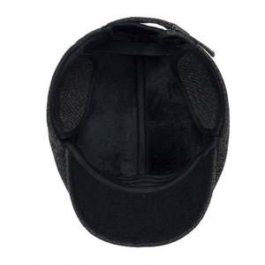 En gros, Bérets d'hiver pour hommes d'extérieur, chauds, en polaire épaisse, à rayures, avec cache-oreilles, style casquette Peaky et casquette Ivy pour hommes seniors - Product Image 5