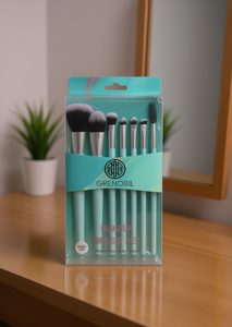 Juego de Brochas de Maquillaje Grenobil, 7 Piezas, Pelo Sintético, Mango de Plástico - Product Image 2