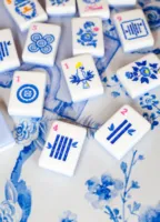 Jeu de Mahjong américain en acrylique bleu lac, 160 pièces, 4 couches, luxe, avec supports pour table de jeu de casino