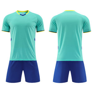 Groothandel Op Maat Voetbal Kleding Set Lage Prijs Hot Sale Voetbal Jersey Kit Met Gepersonaliseerde Naam En Nummer Nieuwe Oem Service - Product Image 5