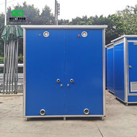 Toilettes mobiles portables au design moderne, toilettes préfabriquées pour le camping, salle de bain publique extérieure avec douche