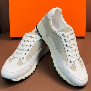 Luxury White Retro Designer Casual Sneakers Fashionable And Men's Casual Shoes Breathable And <b>Comfortable</b> Leather Board Shoes - Product Image 1