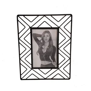 Home Decoration Accessories Fancy Black Metal Wire Photo Picture Frames
