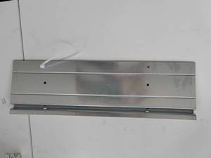 Égouttoir de <span class=keywords><strong>sol</strong></span> FHA-7 de 5/8 po, en acier galvanisé moderne pour hôtels - Product Image 4