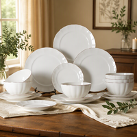Service de table de luxe moderne 18 pièces en porcelaine fine avec incrustation dorée et logo personnalisé, écologique, pour hôtels