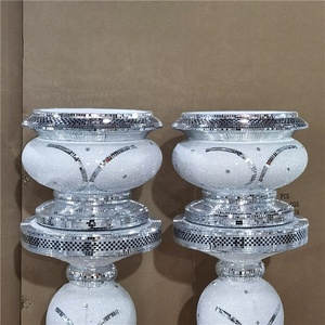 Römische Säule aus Fiberglas Weiß+Silber Klassischer Indoor-Pflanzenständer für Balkon und Schreibtisch - Product Image 3