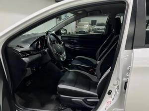Oferta Especial: <span class=keywords><strong>Toyota</strong></span> <span class=keywords><strong>Yaris</strong></span> L Zhixuan X 1.5L <span class=keywords><strong>CVT</strong></span> Leading PLUS <span class=keywords><strong>2022</strong></span>, Matriculado Mayo <span class=keywords><strong>2022</strong></span>, 45,000 KM, Hatchback de 5 Puertas y 5 Asientos - Product Image 4