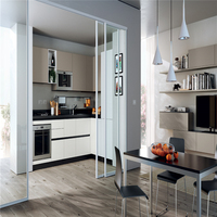 Meubles d'organisation de cuisine classiques et peu encombrants, ensemble d'armoires personnalisées pour appartement