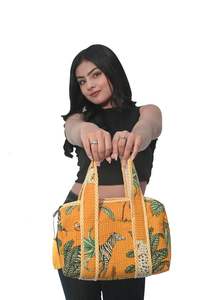 Handmade Premium Quality Classical Design Printed Block Print Tote <b>Bag</b> with Border Yellow & Green In Wholesale Price <b>For</b> <b>Women</b> - Product Image 3