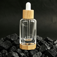 15ml Bernsteinfarbene Glasflasche für Ätherische Öle mit Tropfer für Kosmetikverpackungen Klare Glasflasche für Ätherische Öle mit Holzsockel-Design