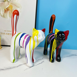 Estatua de Gato Abstracta de Resina Personalizada, Decoración Moderna, Arte Pop Urbano, Pintura con Efecto de Goteo, Arte Trashy - Product Image 1