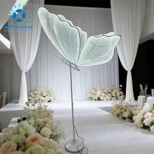 Lampes de sol motorisées Anpu à motif papillon lumineux pour allée de mariage et toile de fond - Product Image 5