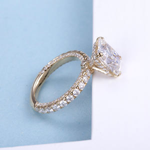 Anello <span class=keywords><strong>Solitario</strong></span> Messi MS-769 in Oro 18k per Donna, Gioiello Delicato con Moissanite da <span class=keywords><strong>1</strong></span> Carato - Product Image 4
