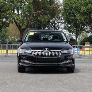 Auto <span class=keywords><strong>Skoda</strong></span> Superb 2024 Usado, Cuero Oscuro, R19, 5 Puertas, 5 Plazas, Hatchback, Volante a la Izquierda, Euro IV - Product Image 2