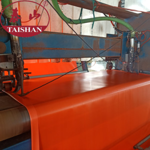 <span class=keywords><strong>Lona</strong></span> de cinta transportadora de estiércol recubierta de PVC de Color naranja para sistemas de alimentación de aves de corral - Product Image 4