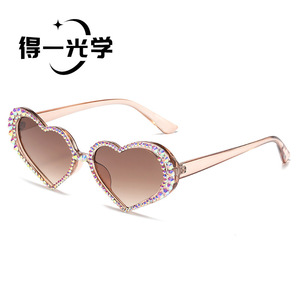 <b>Heart</b>-Shaped <b>Sunglasses</b> <b>Black</b> Frame Pc Lens Uv400 Women Fashion - Product Image 3