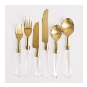 Juego de cubiertos de metal de diseño decorativo Acabado elegante único Perfecto para bodas, hoteles y banquetes - Product Image 4