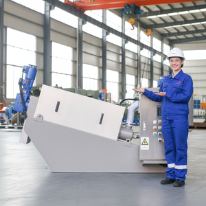 Équipement mécanique de déshydratation des boues à économie d'énergie pour le nettoyage et la digestion des réservoirs de clarification dans les stations d'épuration des eaux usées de tannerie - Product Image 2