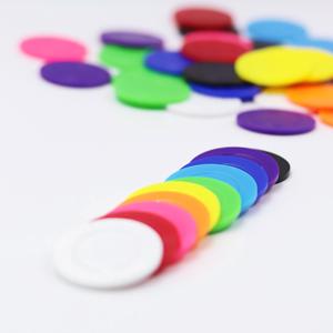 Jetons de poker vierges personnalisables avec logo, en plastique composite, pour la vente en gros à prix abordable, idéaux pour les événements promotionnels et les cadeaux. - Product Image 5