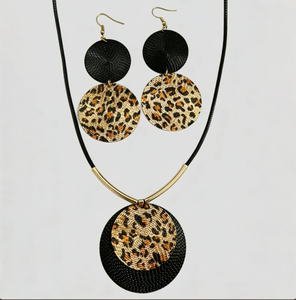 Collier ras du <span class=keywords><strong>cou</strong></span> pour femme en alliage d'or <span class=keywords><strong>jaune</strong></span>, perles rondes, pendentif disque, haut <span class=keywords><strong>de</strong></span> gamme, luxe léger, tendance, nouveauté, parfait - Product Image 4