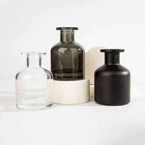 Luxus transparent matt rosa Bernstein schwarz leer zylindrische Aroma therapie Glas Milchglas 150ml Flasche - Product Image 3